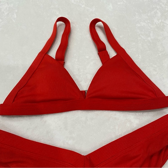 SHEIN Women’s High Cut Rib Triangle Top Padded Bikini Swimsuit - red, size M - Picture 4 of 8